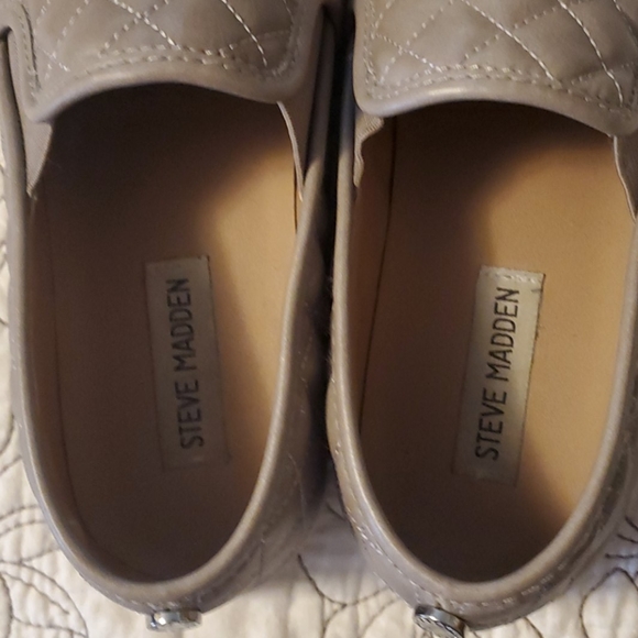 Steve Madden - Picture 4 of 6